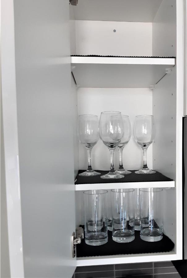 Luxury Skyline Condo In Downtown Free 24/7 Parking Winnipeg Exterior foto